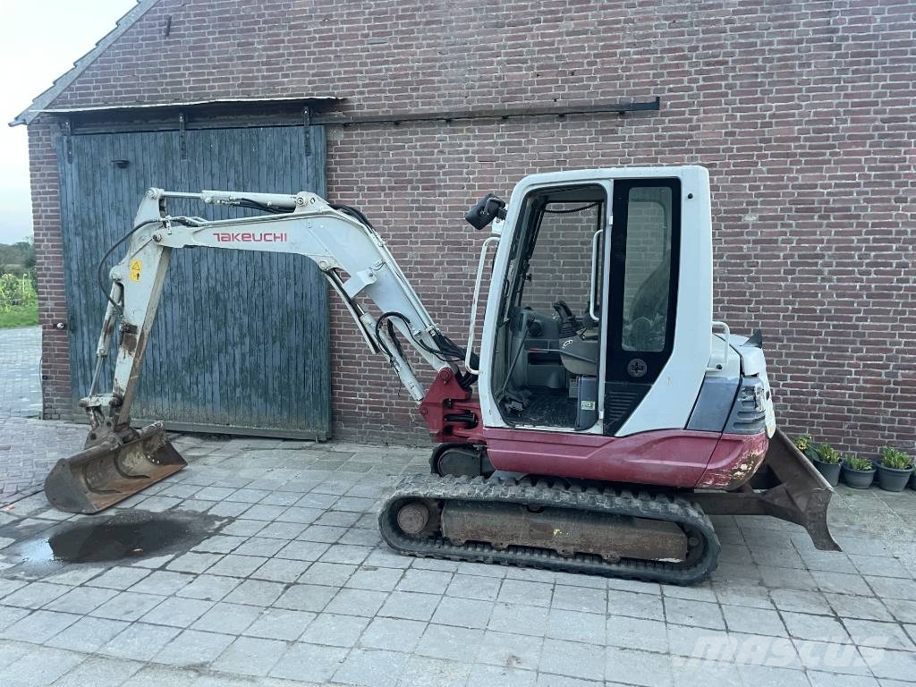 Takeuchi TB 235 Miniexcavadoras