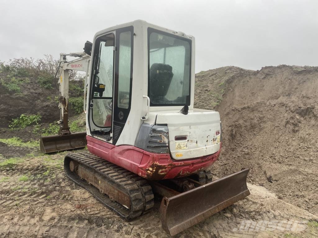 Takeuchi TB 235 Miniexcavadoras