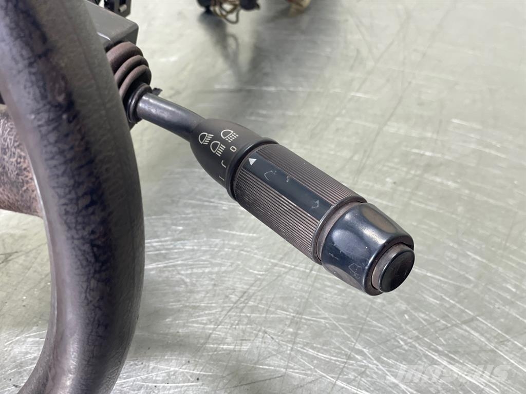 Liebherr L524-12220456-Steering wheel/Lenkrad Kabíny a interiér