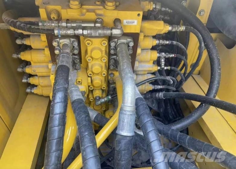 Komatsu 220-8K Escavadeiras de esteiras