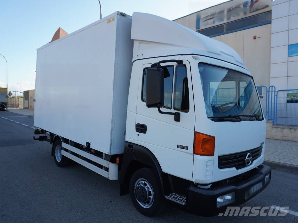 Nissan ATLEON 56.15 CAJA CERRADA Y TRAMPILLA شاحنات مسطحة/مفصلية الجوانب