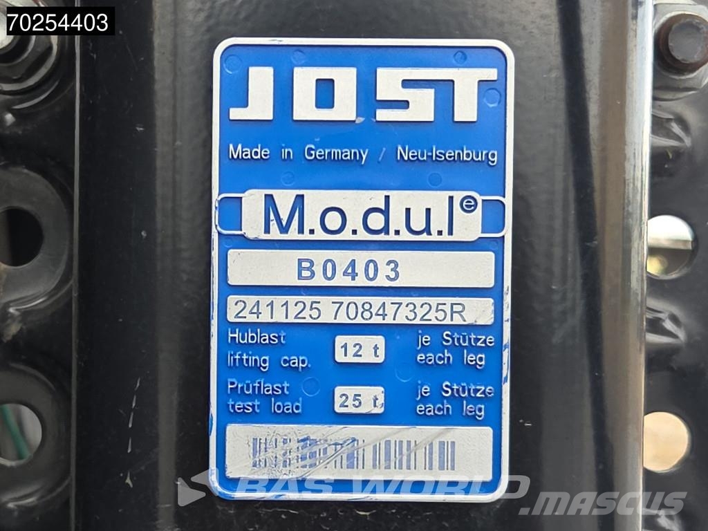 Kögel SKM24 3 axles NUEVO Semirremolque disponible de in نصف مقطورات قلابة