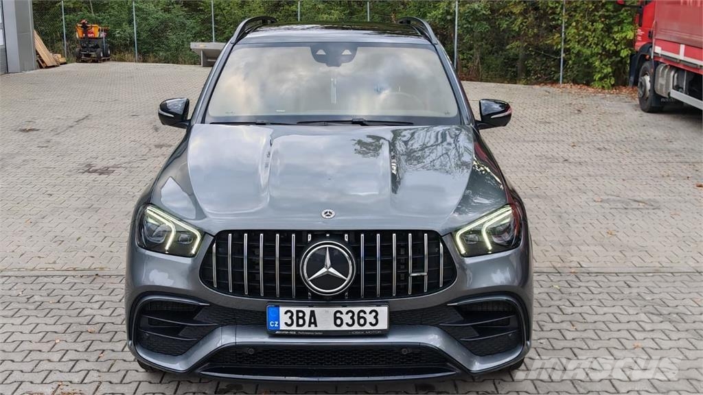 Mercedes-Benz Mercedes Benz AMG GLE 63, 4M, Pano, Nez. Topení, M Auto's