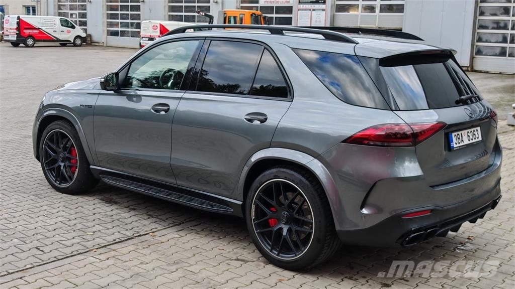 Mercedes-Benz Mercedes Benz AMG GLE 63, 4M, Pano, Nez. Topení, M Auto's