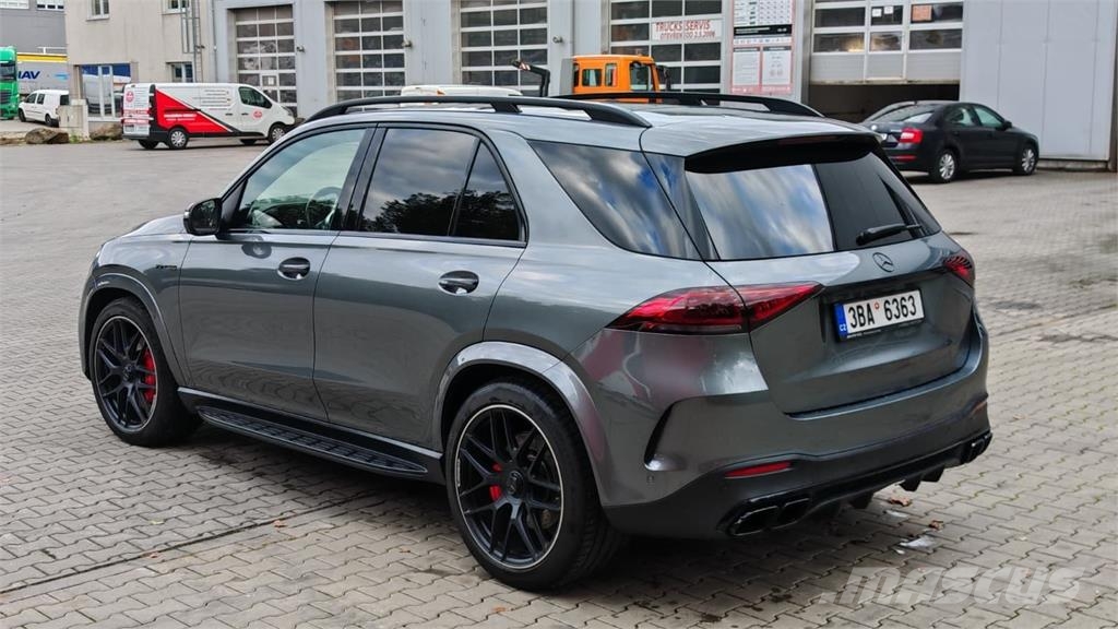 Mercedes-Benz Mercedes Benz AMG GLE 63, 4M, Pano, Nez. Topení, M Auto's
