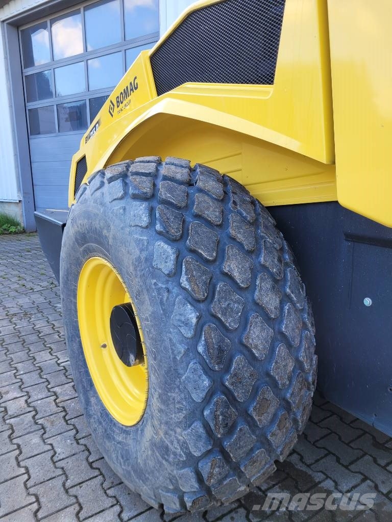 Bomag BW 213 D-5 Erdbauwalzen