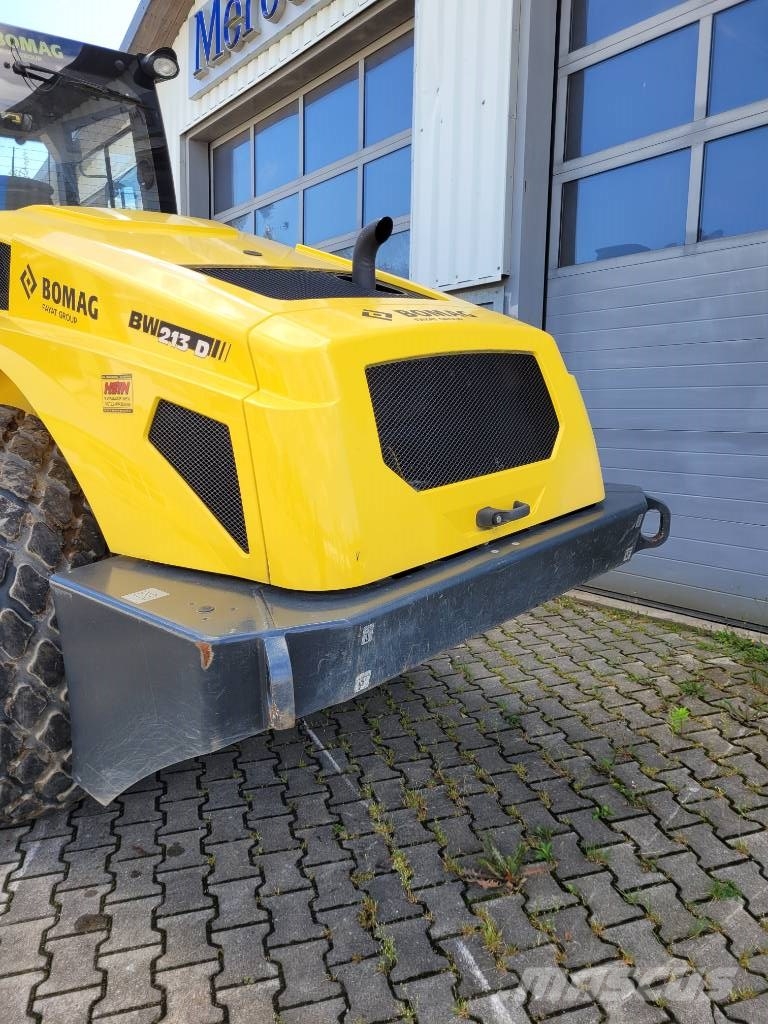 Bomag BW 213 D-5 Erdbauwalzen