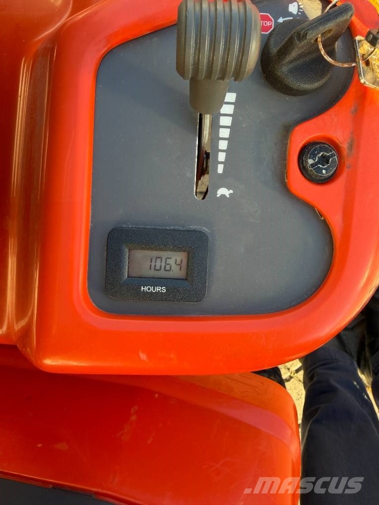 Husqvarna R 216T AWD Riding mowers