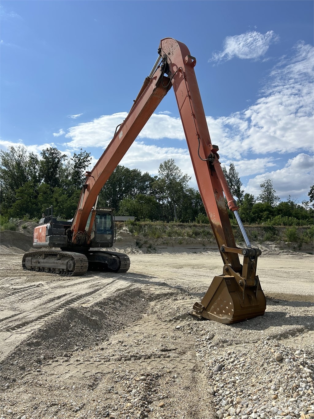 Hitachi ZX 300 LC N-6 Pásové rýpadlá