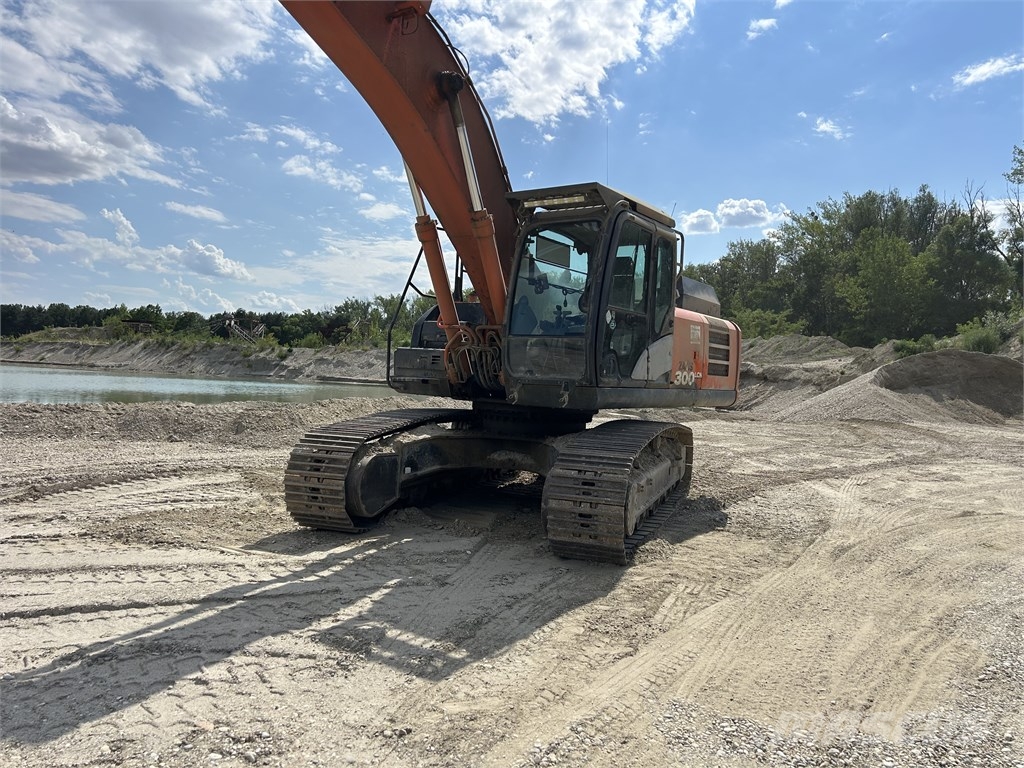 Hitachi ZX 300 LC N-6 Pásové rýpadlá