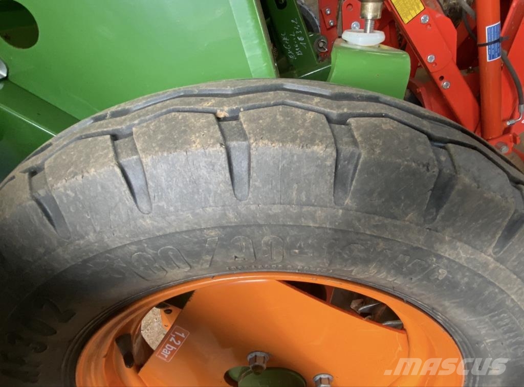 Amazone D9 30 spécial Perforatoare