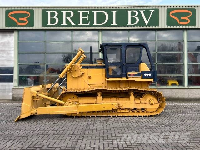 Komatsu D 85 P Buldožerji goseničarji