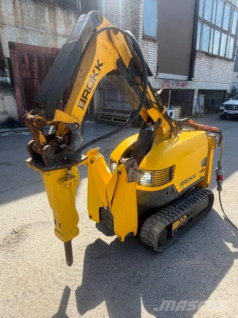 Brokk 170 Demolačné rýpadlá