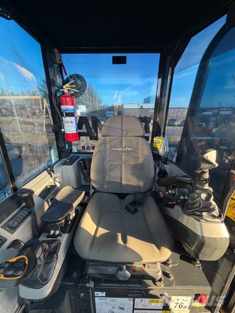 Komatsu PC24MR-5 Minigrävare med tiltrotator och släpvagn Εκσκαφάκι (διαβολάκι) < 7t