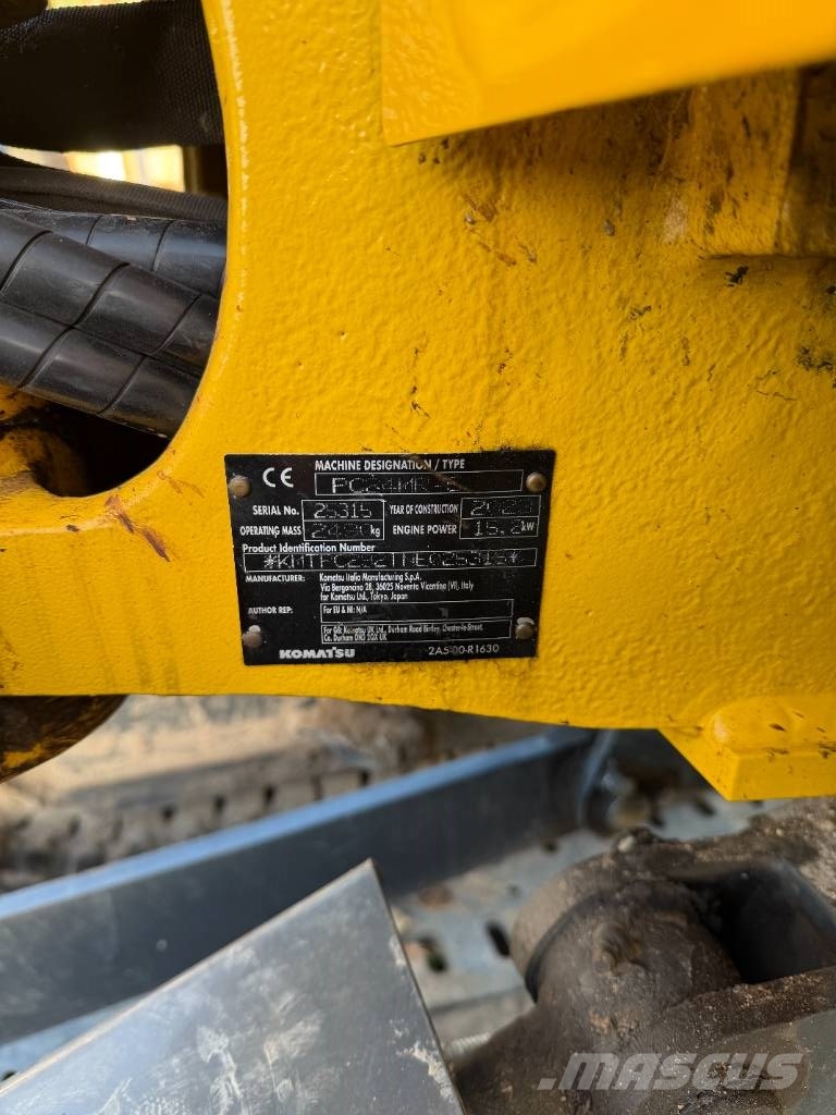Komatsu PC24MR-5 Minigrävare med tiltrotator och släpvagn Εκσκαφάκι (διαβολάκι) < 7t