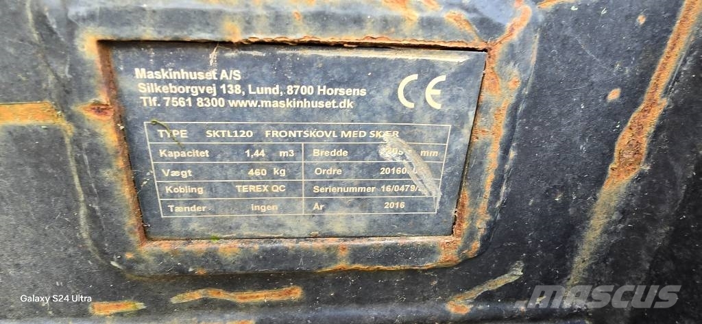 Terex TL 100 Gumikerekes homlokrakodók