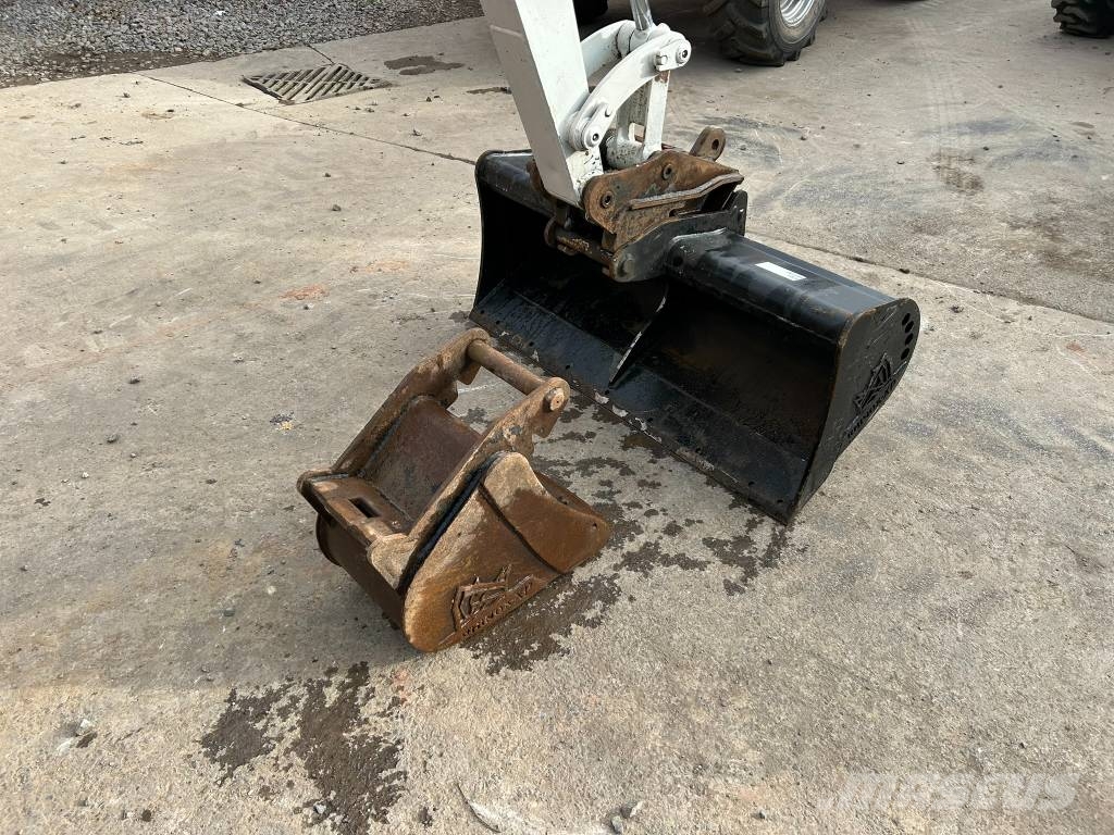 Takeuchi TB 23 R Miniescavatori