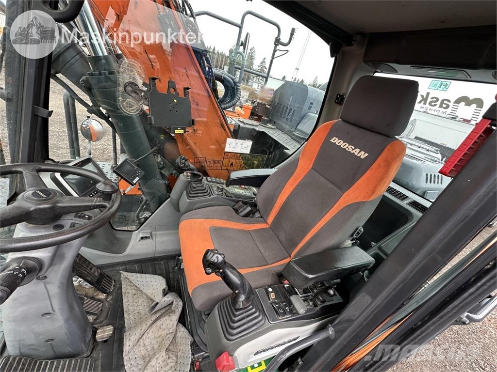 Doosan DX 165 W-5 Excavadoras de ruedas