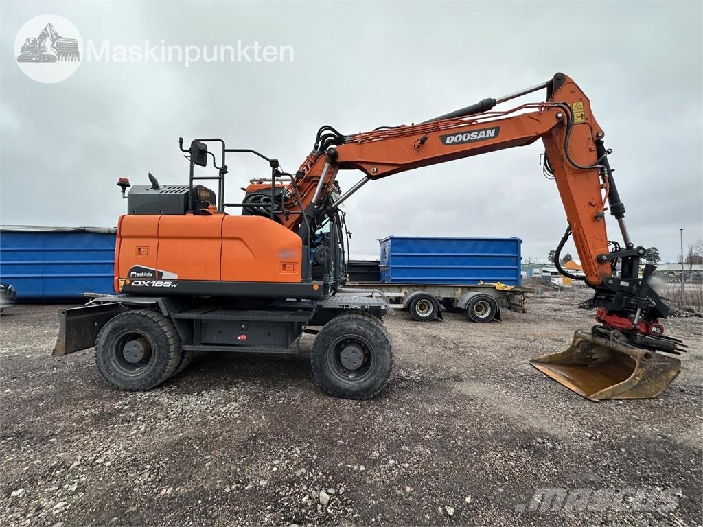 Doosan DX 165 W-5 Excavadoras de ruedas