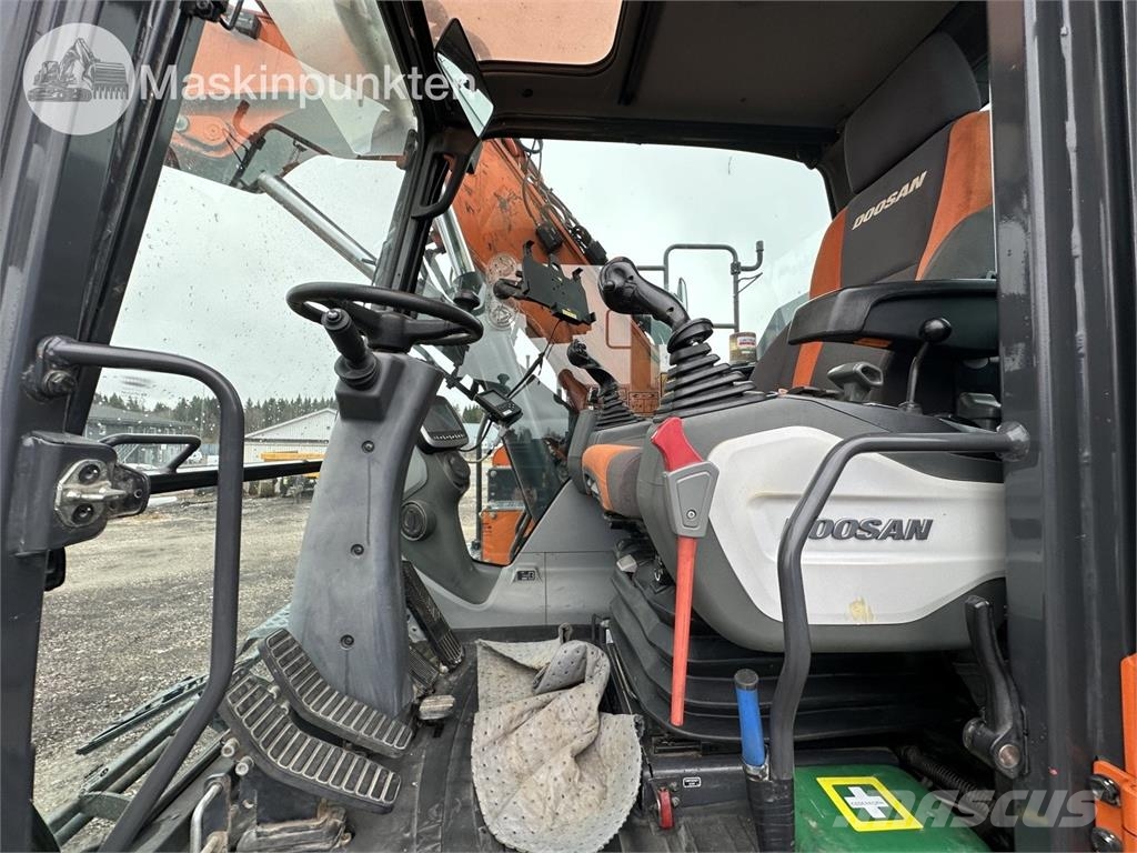 Doosan DX 165 W-5 Excavadoras de ruedas