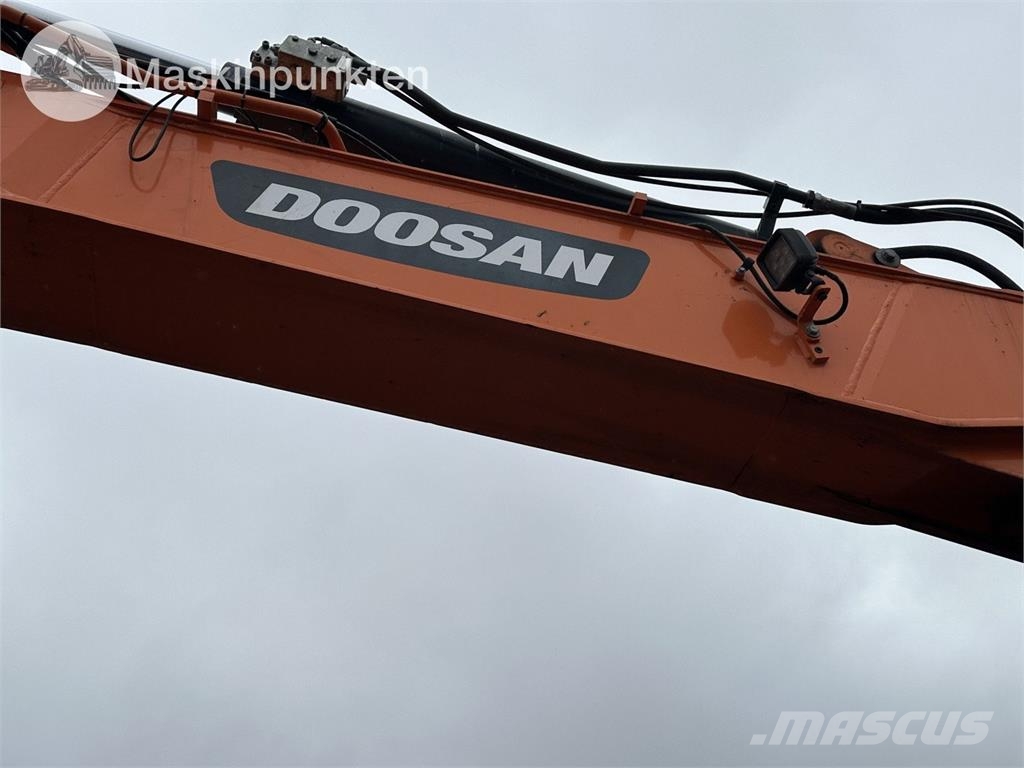 Doosan DX 165 W-5 Excavadoras de ruedas