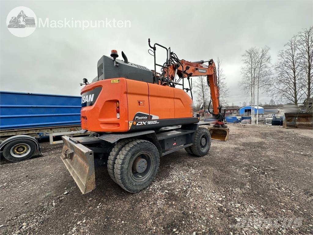 Doosan DX 165 W-5 Excavadoras de ruedas
