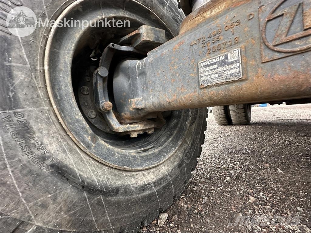 Doosan DX 165 W-5 Excavadoras de ruedas