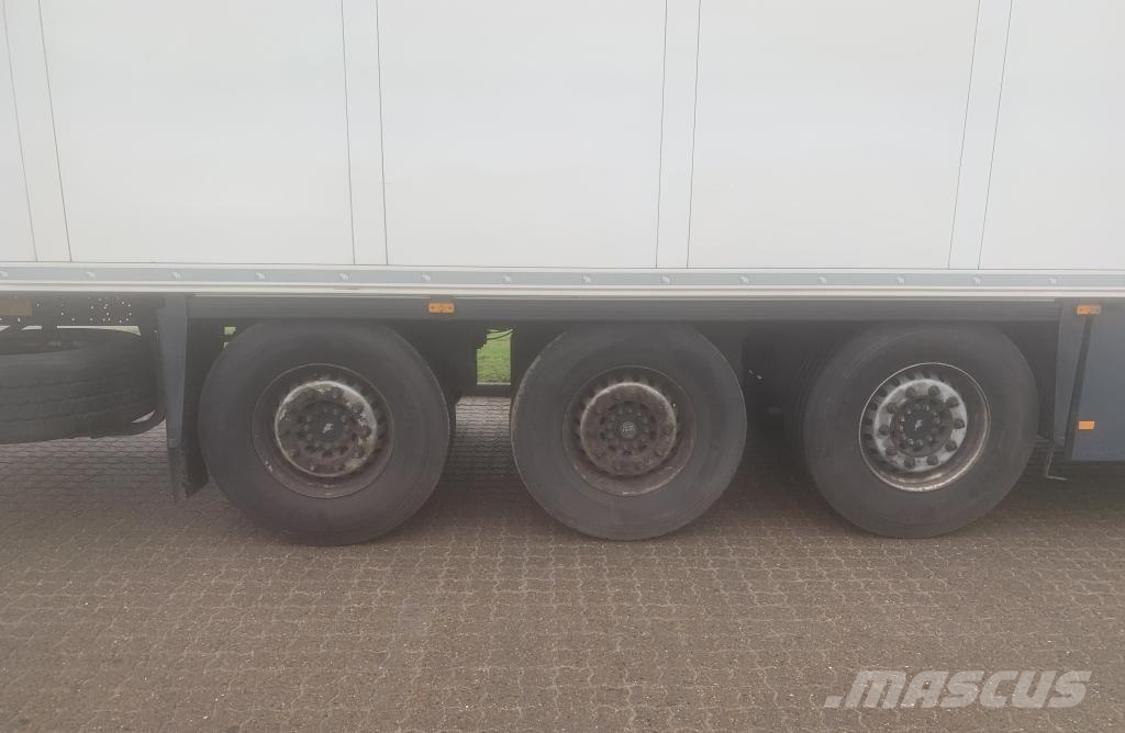 Schmitz Cargobull Trailer Reefer Flower Width & Double Stock Straigh نصف مقطورات بدرجة حرارة قابلة للضبط