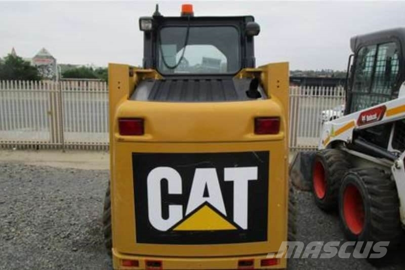 CAT 226B3 其他货车