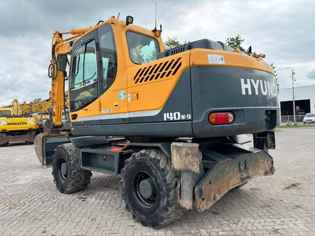 Hyundai 140W-9 Mobilbagger