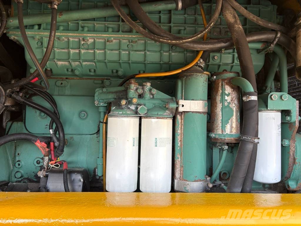 Volvo L 220 D Wielladers