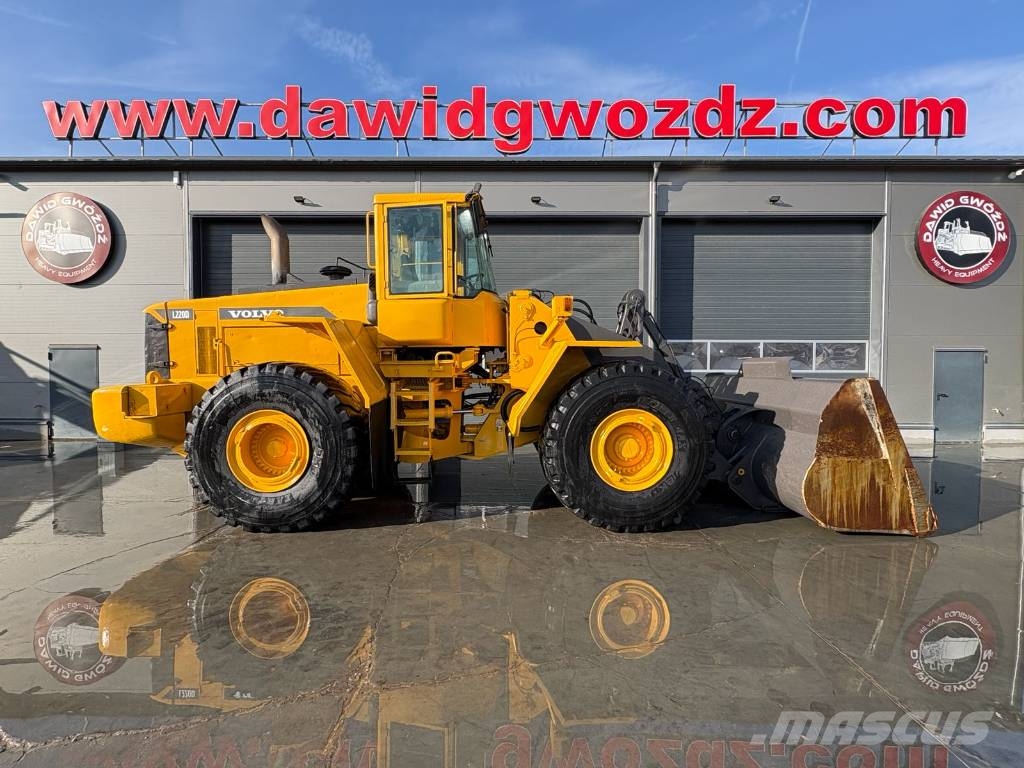 Volvo L 220 D Wielladers