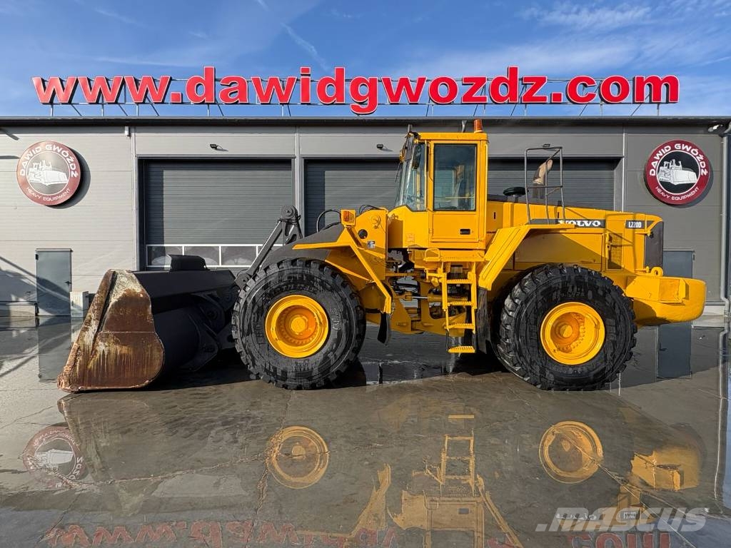 Volvo L 220 D Wielladers