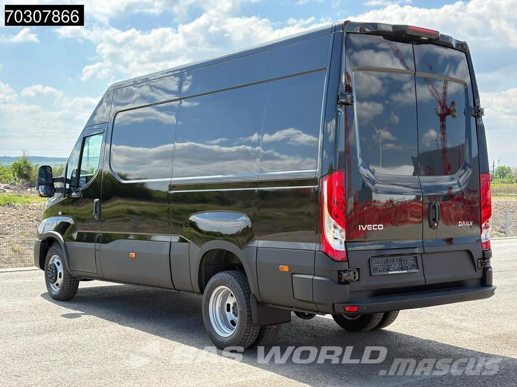 Iveco Daily 35C21 3,0-Liter-Automatik, Doppelbereifung, Furgonetas /Furgón