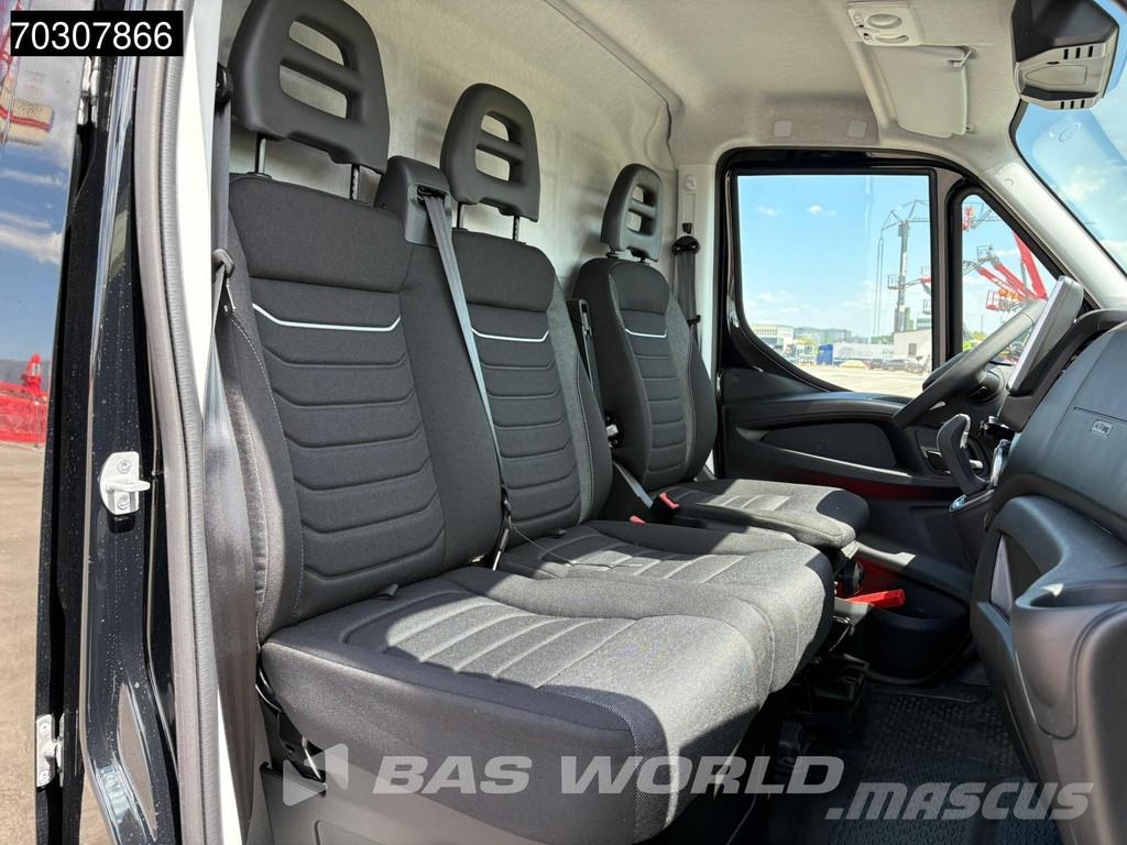 Iveco Daily 35C21 3,0-Liter-Automatik, Doppelbereifung, Furgonetas /Furgón