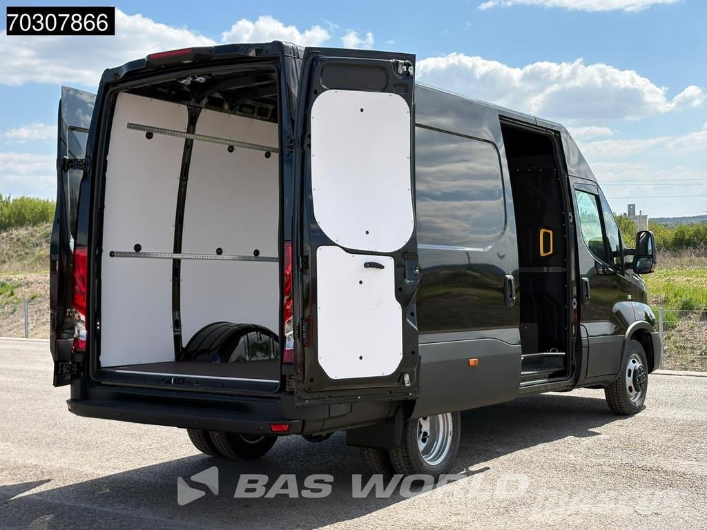 Iveco Daily 35C21 3,0-Liter-Automatik, Doppelbereifung, Furgonetas /Furgón