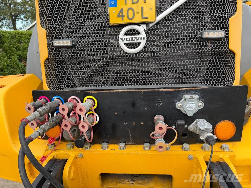 Volvo L70H L70H Iekrāvēji uz riteņiem