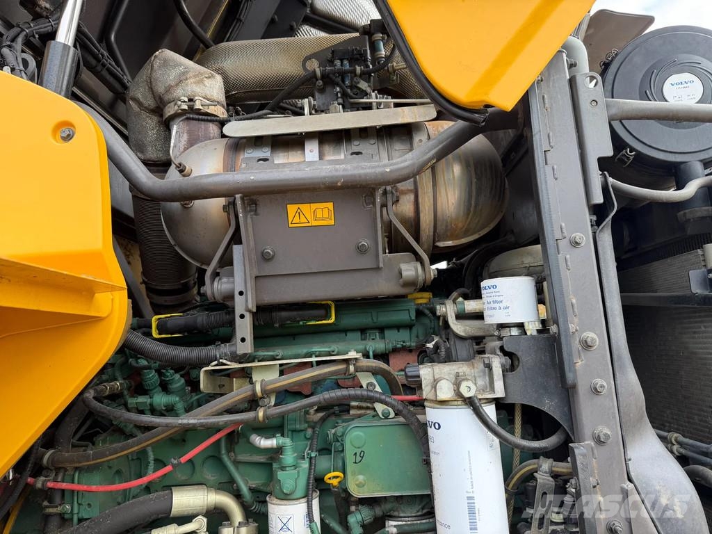 Volvo L70H L70H Iekrāvēji uz riteņiem