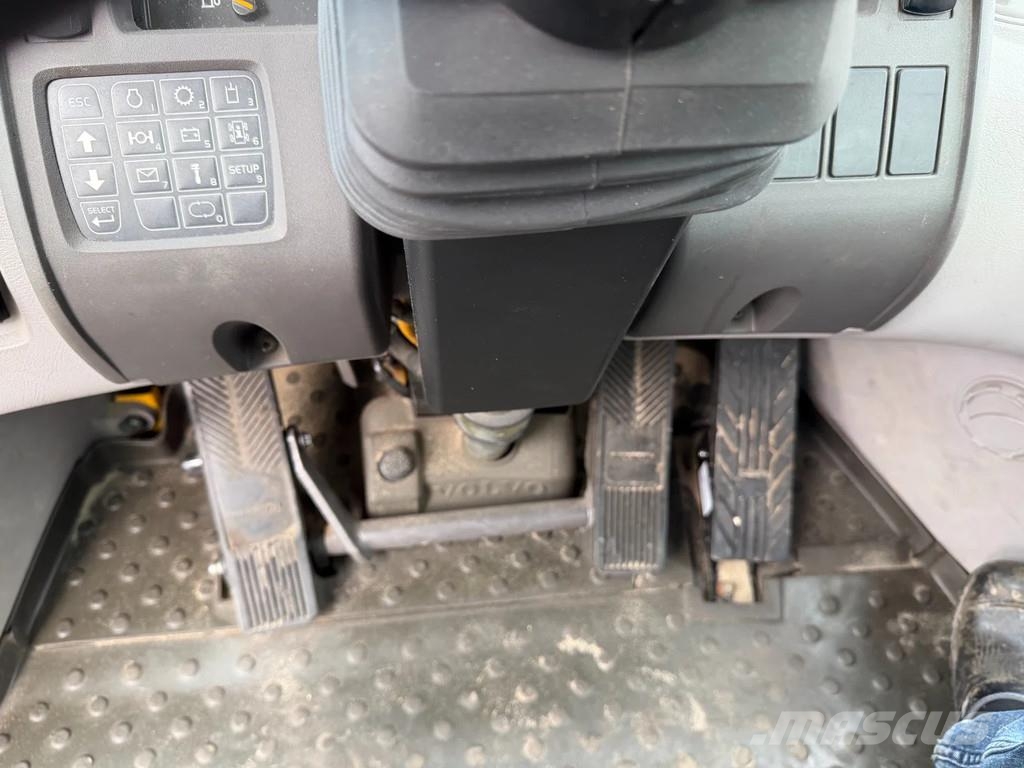 Volvo L70H L70H Iekrāvēji uz riteņiem