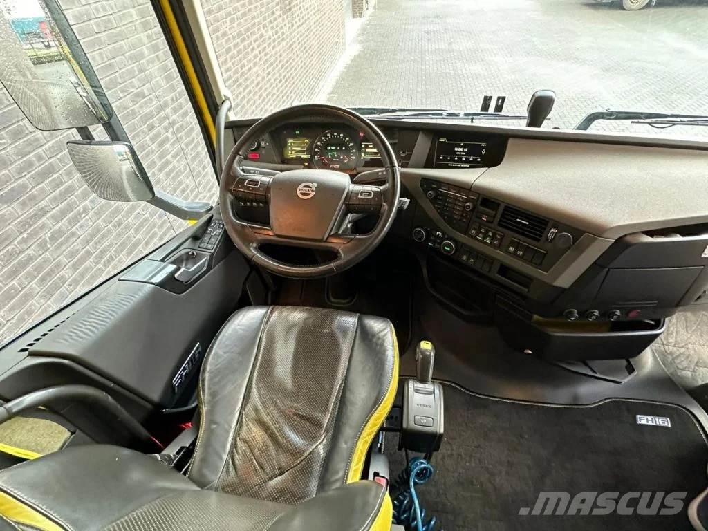 Volvo FH 16.750 8X4 HEAVY DUTY TRACTOR/SZM/TREKKER Prime Movers