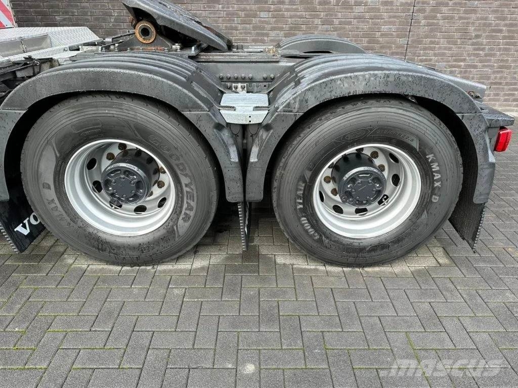 Volvo FH 16.750 8X4 HEAVY DUTY TRACTOR/SZM/TREKKER Prime Movers