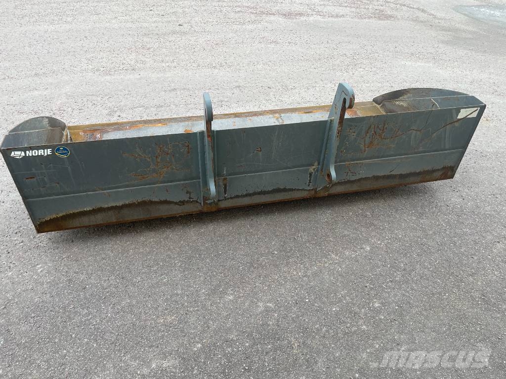 Norje Planerskopa 2500 L20 ملحقات أمامية للوادر