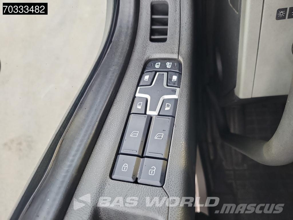 Volvo FM 410 FM 6X2 Machine transporter Hydraulic ramp W مركبات النقل