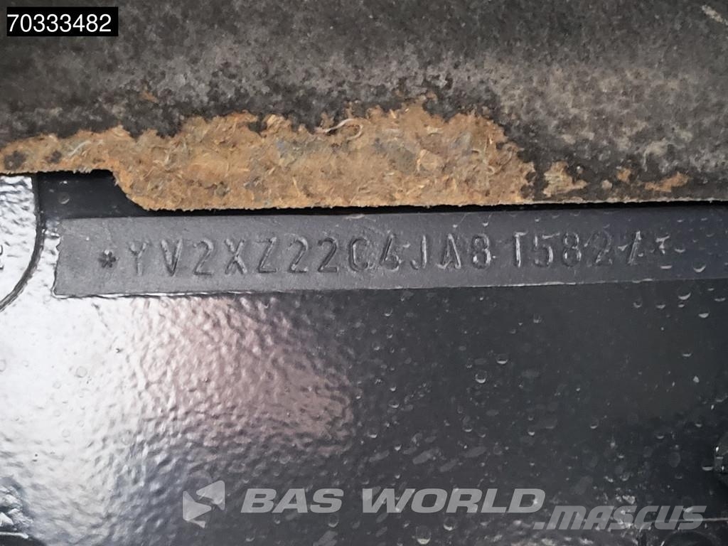 Volvo FM 410 FM 6X2 Machine transporter Hydraulic ramp W مركبات النقل