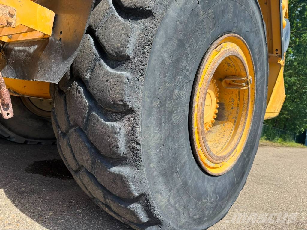 Volvo A 25 E Liigendraamiga pinnaseveokid