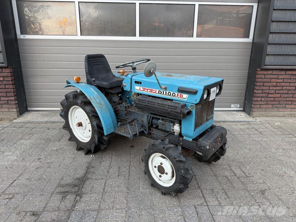 Mitsubishi D1100 FD 4WD minitractor الجرارات