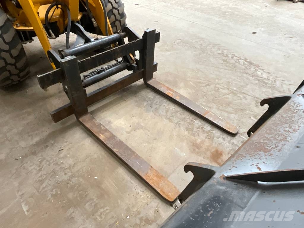 Kubota R 090 Radlader