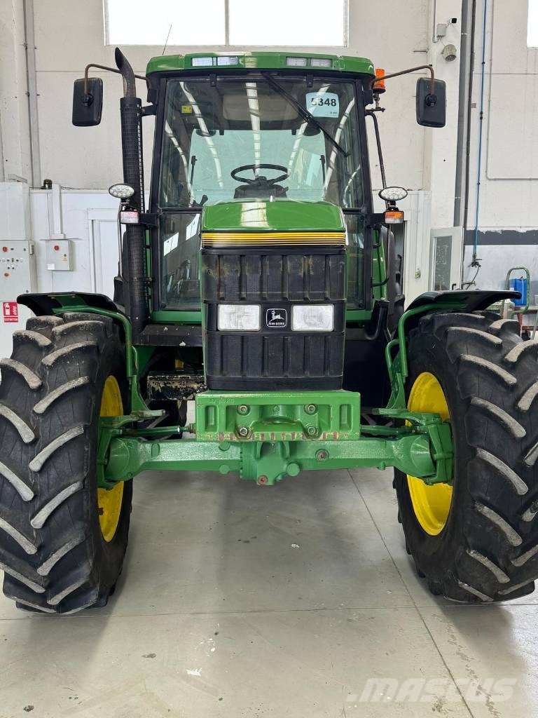 John Deere 6800 الجرارات