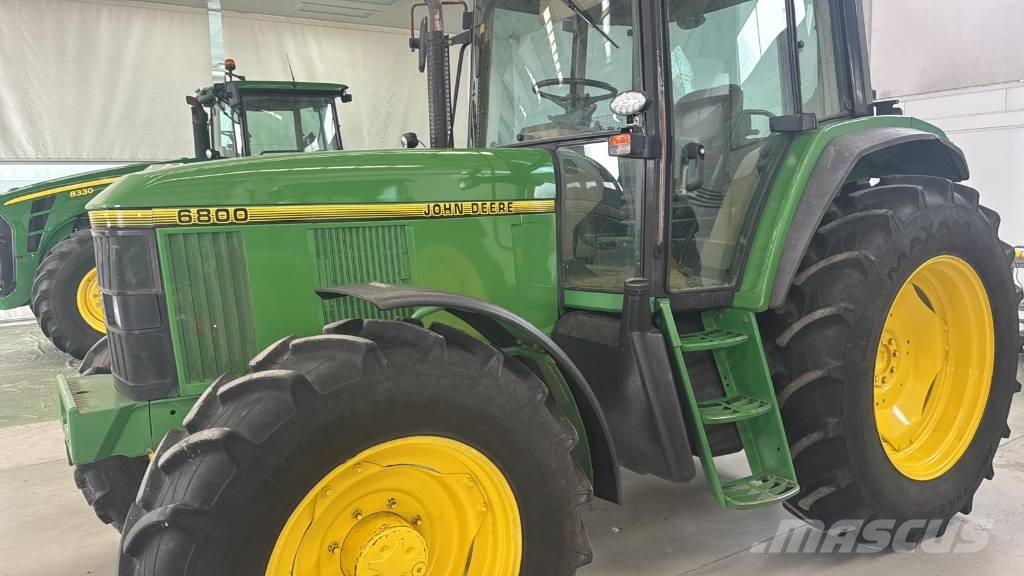 John Deere 6800 الجرارات
