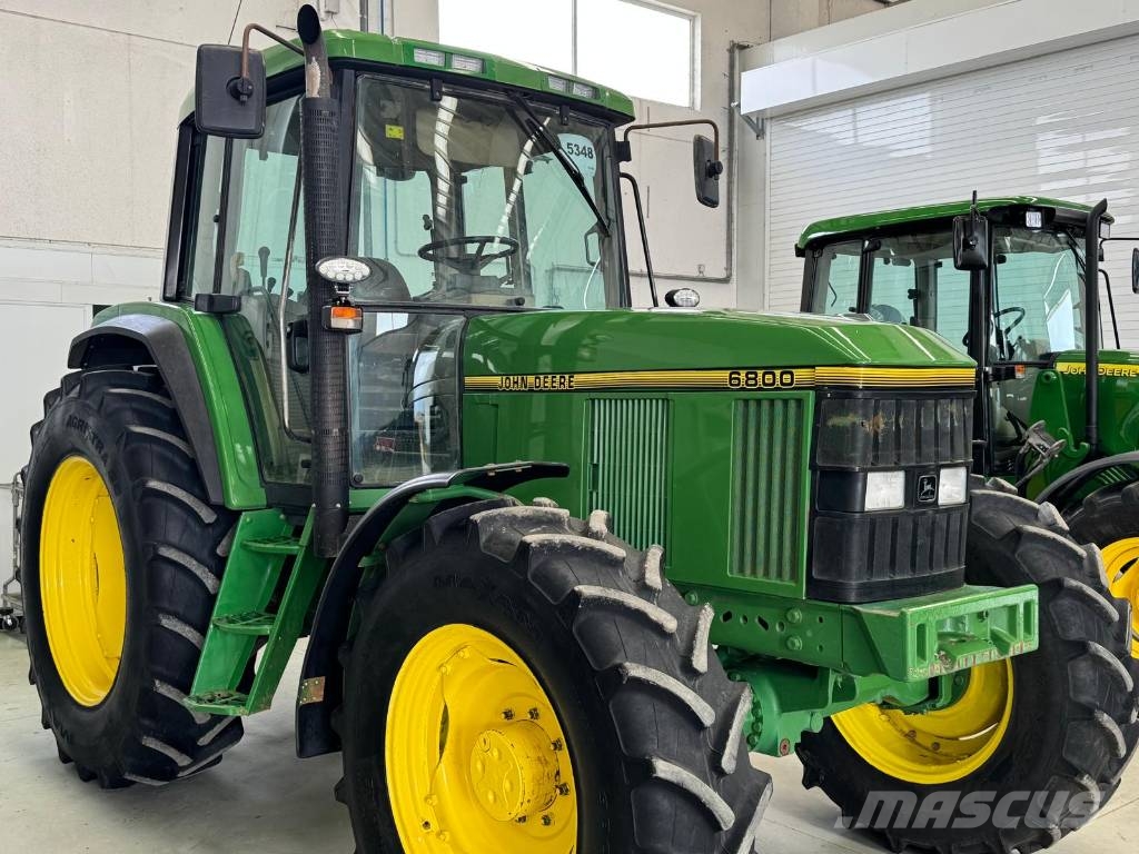 John Deere 6800 الجرارات